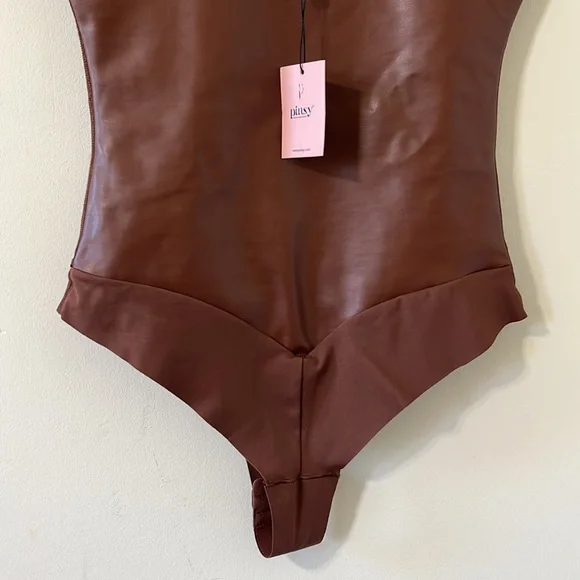 Pinsy Vegan Leather Scoop Tank Shapewear Bodysuit Seasonal Brown NWT Size Medium - Picture 9 of 14